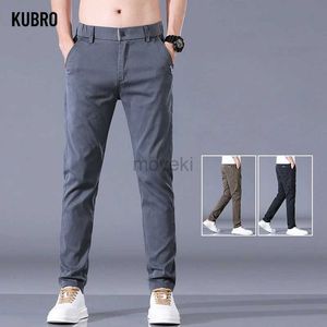 Pantalones para hombres Kubro Moda de verano coreano Jóvenes delgados Seda de seda informal Oficina de negocios Hombre de tela Lyocell Recticias versátiles D240425