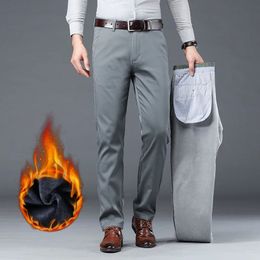 Pantalon masculin kubro hiver pantalon chaleureux grand taille de style classique commercial mode régulier pantalon décontracté marque masculine khaki marine noir 231108