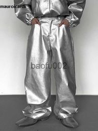 Pantalons pour hommes Mauroicardi Printemps Automne Cool Silver Baggy Brillant Pu Cuir Pantalon à jambes larges pour hommes Pantalons de haute qualité Vêtements de créateurs pour hommes J231017