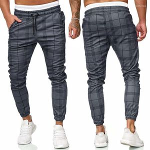 Pantalones de hombre 90% algodón mezclado primavera otoño tamaño europeo moda pantalones a cuadros cinturón de corbata pies de haz Casual