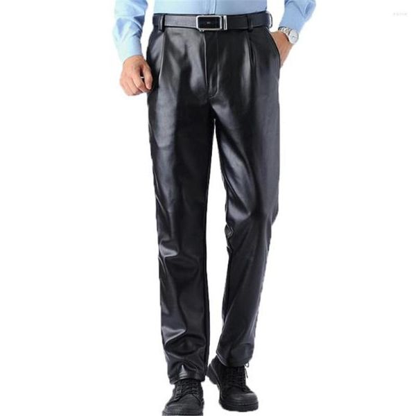 Pantalones de hombre Otoño Terciopelo Negro Grueso Pu Hombre Invierno Pantalones rectos impermeables Hombre A prueba de viento Cálido