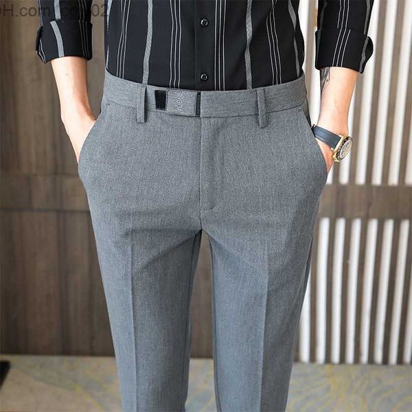 Pantalones para hombres Vestido de oficina y de negocios para hombres Conjunto coreano delgado hasta el tobillo casual para hombres sin hierro recto en blanco y negro gris Z230712