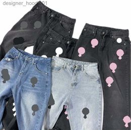 Pantalones para hombres Pantalones para hombres Jeans para hombre Diseñador Hacer viejo lavado Cromo Pantalones rectos Estampados de corazón Mujeres Hombres Estilo largo L230915