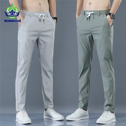 Pantalons pour hommes Pantalons pour hommes Printemps Été Mince Vert Solide Couleur Mode 220823