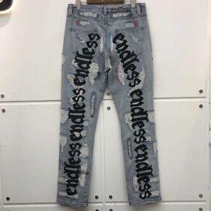 Pantalon masculin femmes jeans jeans de haute qualité pantalon en denim hip hop brodés de trous jeans streetwear j240409