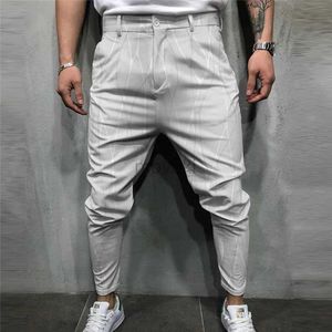 Pantalon masculin pour hommes confortables pantalon à plaid à la mode et confortable adapté à diverses couleurs d'usure décontractées bloquant en gros D240425