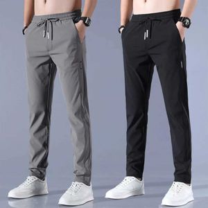 Pantalon masculin pour hommes glacions hommes couleurs de couleur moyenne