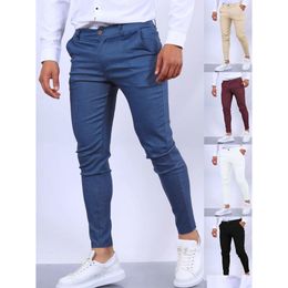 Pantalon masculin masculin couloir de la mode Europe et les États-Unis Angleterre Velle de vent Four Seasons confortable Pantal formel décontracté 23101 DHNPI