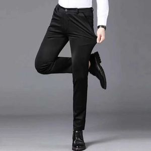 Herenbroeken Heren Spring en Autumn Fashion Business Casual Pants Set Mens Elastic Straight Formal Mens Pants plus grote 28-40 Y240514