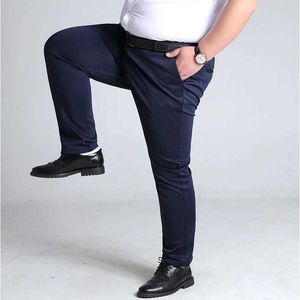 Pantalon masculin masculin épais grand pantalon formel plus taille seluar slack lelaki élastique hommes affaires décontractée pantalon flexible pantalon y240514