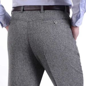 Herenbroeken MRMT 2024 Brandheren broek Mannen van middelbare leeftijd mannen broek losse losse dunne broek voor mannelijke rechte hoge taille man broek pant Q240525