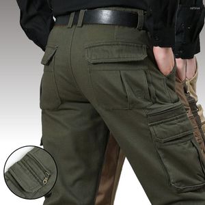 Pantalones de hombre de talla grande 48 invierno algodón Casual hombres militar multibolsillos holgados Cargo monos rectos pantalones largos tácticos