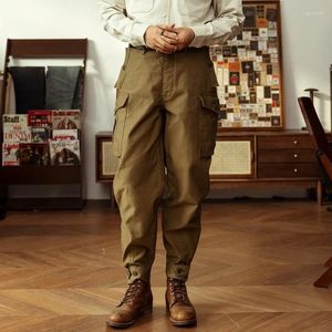 Pantalon masculin rouge des années 30