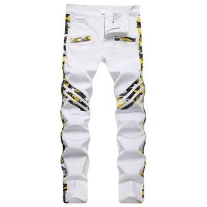 Pantalon pour hommes Sprhigh Street Mens Straight Fit Jeans épissé de pantalons de jean élastique pour hommes Fashion White Cotton Jeans Vaqueros Hombre J240510
