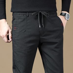 Herenbroek Lente en zomer heren slanke geruite casual broek Hoge kwaliteit stretch zakelijke lengte broek mannelijk merk 221010