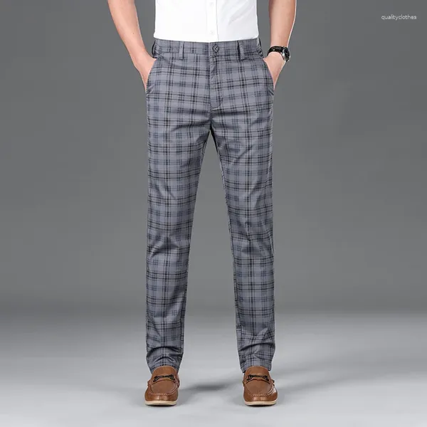 Pantalon masculin printemps classique slim fit coton plaid plate de style décontracté.