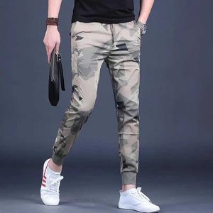 Pantalon masculin Summer Kpop Fashion Style Harajuku Slim Fit Pantmand imprimé tous les pantalons de camouflage de style coréen de style mince match T240523