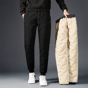 Pantalons pour hommes hiver polaire épaisse laine d'agneau pantalons de survêtement chauds décontractés imperméables pantalons de laine de grande taille mâle noir gris Joggers 221117