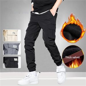 Mannen Broek Winter Dikke Warme Fleece Cargo Streetwear Plus Size Zwart Joggers Mannelijke Toevallige Thermische Broek 3XL 230210