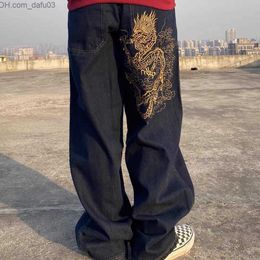 Pantalons pour hommes Y2K jeans lâches pour hommes sac de planche à roulettes rétro américain pour femmes pantalons en jean vêtements de rue dragon broderie cheval de Troie Z230721