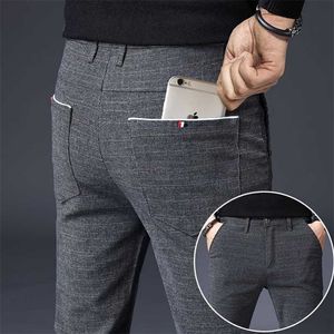 Pantalon à carreaux pour hommes Pantalon d'affaires quatre saisons pour hommes Vêtements Straight Casual Harem 211116