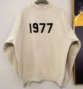 Sweats à capuche de taille plus masculine 2024SS Printemps et d'été Nouveaux coton de haute qualité Impression de noue à manches courtes T-shirt T-shirt: XS-2xl Couleur: noir blanc 5235r
