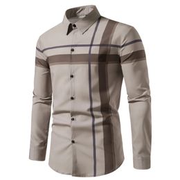 Polos pour hommes 2023 Chemise à carreaux de haute qualité Stripe Respirant Business Casual Soie Peau lisse à manches longues Hommes Vêtements 231219