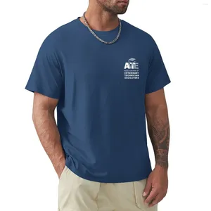 Polos para hombre AVTE, camiseta con logotipo blanco sobre fondo azul, ropa Kawaii, camiseta divertida Vintage para hombre