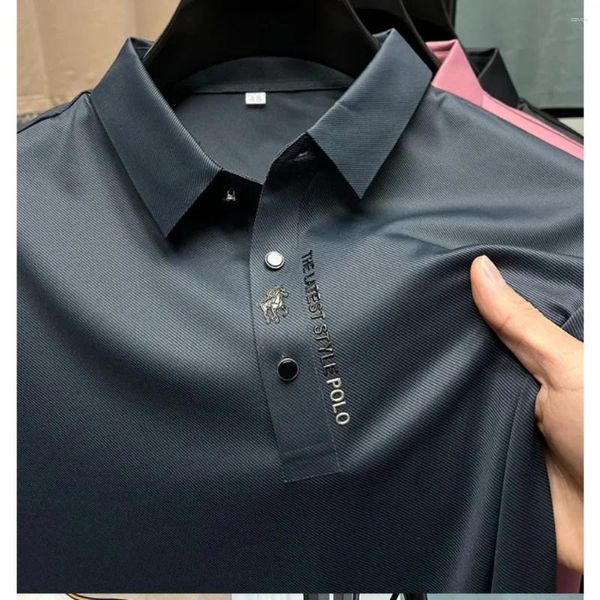 Polo de la marca Polos para hombres Polo impreso para hombres Manaje corto 2024 Negocio de bordado de verano Ice sin costura Seda aliviar especial Oferta al por mayor