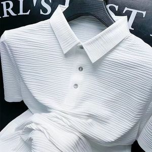 Polos pour hommes Produits européens T-shirt à manches courtes en soie glacée Polo décontracté T-shirt d'été mince à manches courtes pour hommes 230325