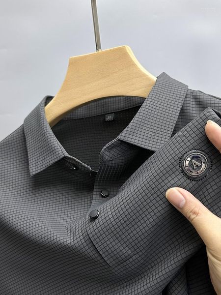 Polos pour hommes de haute qualité en soie de glace sans couture à manches courtes T-shirt à revers pour hommes Casual Diamond Top respirant Polo brodé exquis