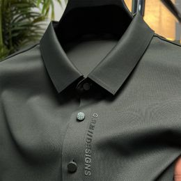 Polos pour hommes haut niveau Designer Polo 2023 été revers imprimé T-Shirt en soie glacée pour manches courtes tendance coréenne tenue décontracté