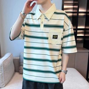 Heren Polos Mens Koreaans gestreepte patchwork T-shirt Zomer Casual losse half mouwen jonge energetische polo shirtl2405