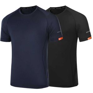 Polos masculins pour hommes séchés rapides à manches courtes courts à manches coulées mouillées round cou rond T-shirt shirt de sport shirt léger top Q240509