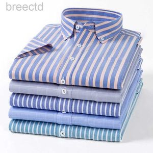 Polos pour hommes nouvel été chemises en coton de haute qualité chemises habillées à manches courtes chemise d'affaires sociale mince chemise à rayures ldd240312