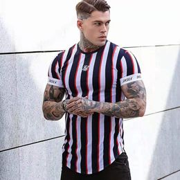 Polo's Sik Silk Sirk Summer Heren Casual T-shirt Fashion Striped Tide Brand Hip-Hop Short Sleeveved Street Clothing Sports Slim Topsman's