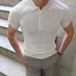 Polos pour hommes Streetwear Mode Slim Zip Chemises 2023 Solide Hommes Vêtements À Manches Courtes Revers Formel Été Tricot Tricot Pulls