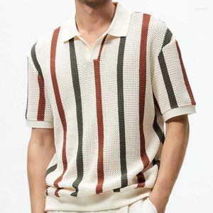 Vêtements d'été de polos pour hommes luxe creux out tricoté V couche à manches courtes Polo Loissine à rayures à rayures en tricots rétro rétro.