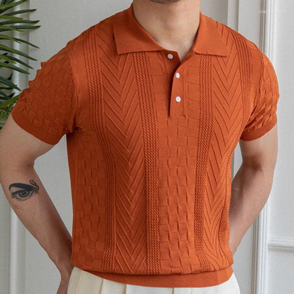 Polos pour hommes Motif jacquard d'été Col à revers T-shirt à manches courtes pour hommes de couleur unie British Slim Knitted Striped Polo Casual