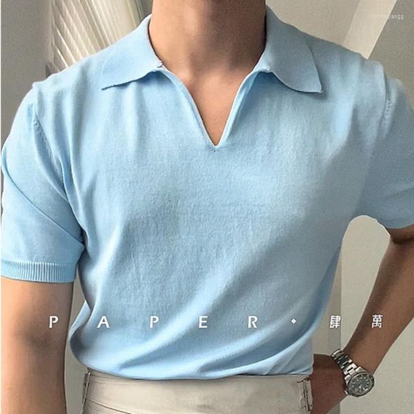 Polos pour hommes col en v hommes couleur unie T-shirt à manches courtes été britannique Slim revers tricoté rayé décontracté Polo Camisa Masculina