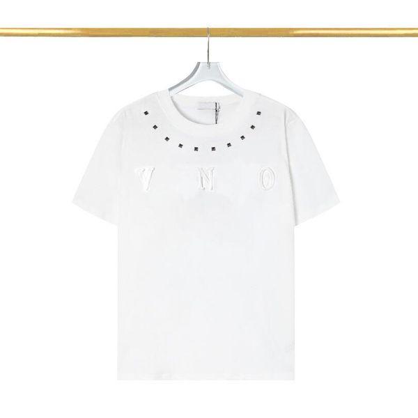 Men's Rivet T-shirts 2024 Brand Shirt Fashion Summer Men Femmes 3d Lettre imprimée Tops décontractés pour les hommes