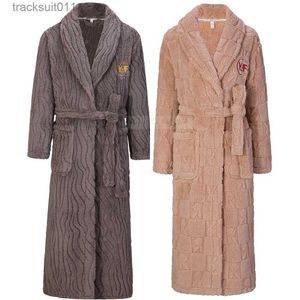Men's Robes Grande taille 3XL hommes flanelle Robe nouveau automne hiver épaissi chaud vêtements de nuit Kimono peignoir Robe en vrac corail polaire amant Homewear L231130