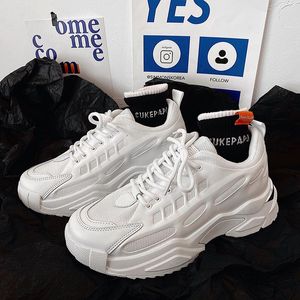 Heren loopschoenen 2022 Nieuwe stijl Casual Sports Ademend Sneakers High ToRinging Streetwear Shoes