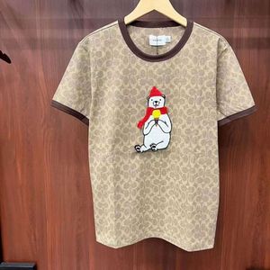 Camisa de hombre nueva manga corta bordada gran oso blanco parche de primavera/verano camiseta de manga corta bolso bandolera