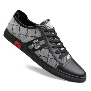 Chaussures pour hommes Créateur de mode Chaussures plates à motif de marque glamour pour hommes Chaussures à plateforme pour hommes Zapatillas Hombre Zapatillas Hombre A24