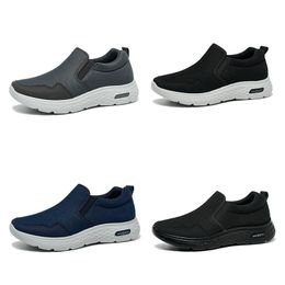 Chaussures pour hommes printemps nouveau décontracté respirant couvre-chaussures polyvalent confortable chaussures de sport chaussures de course