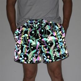 Shorts pour hommes Arrivée réfléchissant hommes nuit jogging réfléchissant la lumière champignon coloré ins respirant vêtements d'été bermuda masculina 230130