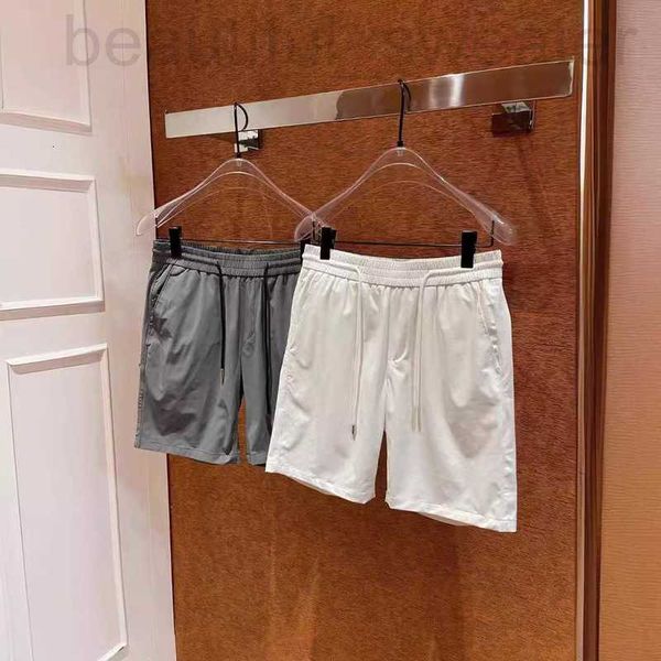 Shorts pour hommes Designer 2023ss Nouveau style d'été classique de Wang Jia'er, short décontracté léger pour hommes de la famille P avec un pantalon cinq pièces 1MNM