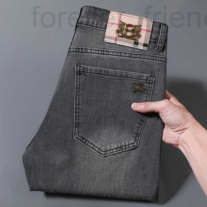 Designer de shorts masculins 2024 jeans bleu printemps slim slim small pieds pantalons élastiques coréens b étiquette à la maison g5xi