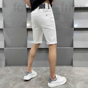 Designer de shorts masculins Guangzhou Xintang Wufen Jeans haut de gamme Pantalon intermédiaire Slim Fit Brand élastique jeunesse Black and White 2FB8